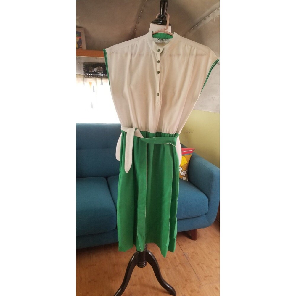 Vintage1980s Sleeveless Day Dress – Green Skirt + White Bodice  Secretary petite